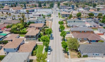 5924 S Fairfax Ave, Los Angeles, CA 90056