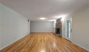 4559 Collins Ave, Acworth, GA 30101