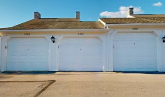 2767 S Knightsbridge Cir, Ann Arbor, MI 48105