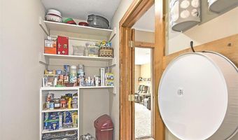 7458 39th Ave NW, Alexandria, MN 56332