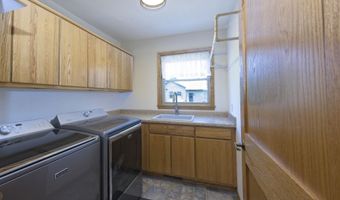 552 Meadowlark Ln, Portage, WI 53901