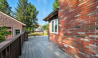 138 Suffield St, Agawam, MA 01001