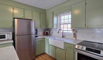 305 Longview Dr, Bassett, VA 24055