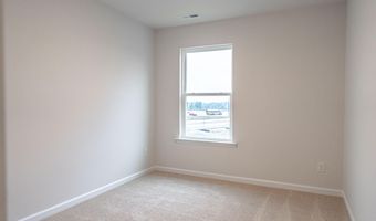 205 Maddox Dr, Aberdeen, NC 28315