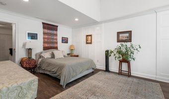 2 Dogwood Ct 2, Middlebury, CT 06762