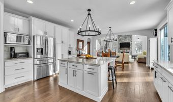 1091 Green Rd, Ann Arbor, MI 48105