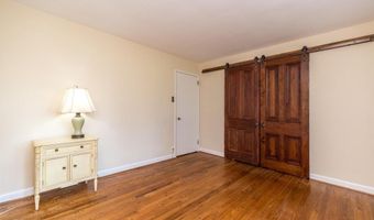 1901 ACORN Ln, Abington, PA 19001