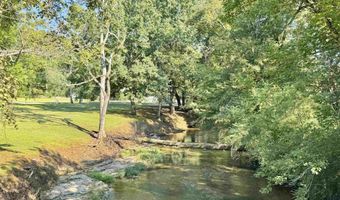20 Creekside Dr, Anderson, AL 35610