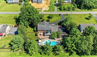 83 CARAVEL Dr, Bear, DE 19701