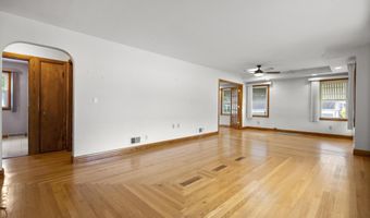 362 Wakelee Ave, Ansonia, CT 06401