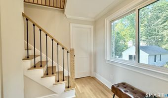 225 Hoyt St, Darien, CT 06820