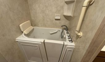 6954 Bridges Rd, Anderson Twp., OH 45230