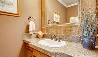 20871 S VISTA DEL LAGO Ct, Oregon City, OR 97045