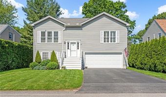 86 Inkberry Trl, Narragansett, RI 02882