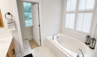 150 Lighthorse Cir, Aberdeen, NC 28315