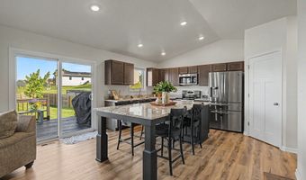 1636 25th Ave SW, Altoona, IA 50009