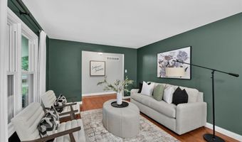 947 Oakfield Dr, Ballwin, MO 63021