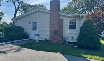 52 Kalmer Rd, Warwick, RI 02886