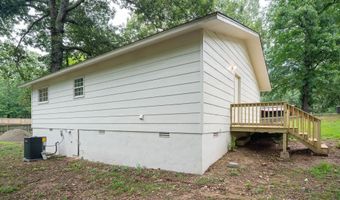6823 Foxfire Dr, Benton, AR 72019