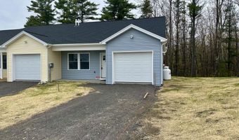 29 Village Cir, Augusta, ME 04330