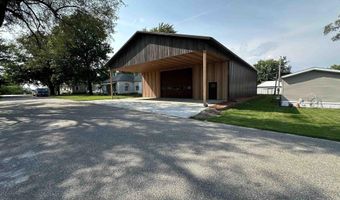 21 11th Ave W, Albia, IA 52531