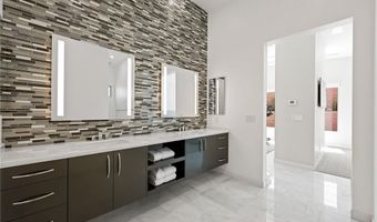 11 Hawkeye Ln, Las Vegas, NV 89135