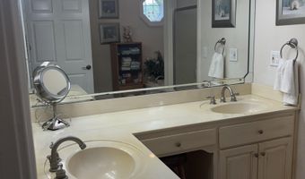 592 Plantation Dr, Andalusia, AL 36421