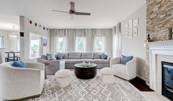 43865 LAUREL RIDGE Dr, Ashburn, VA 20147