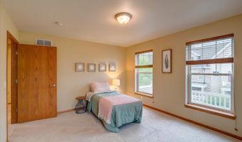 30 S Gardens Way, Fitchburg, WI 53711