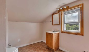 213 Shaker Rd, Albany, NY 12211