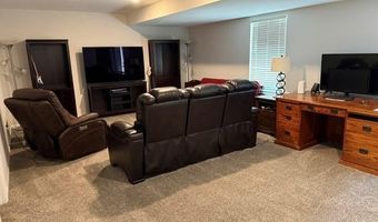 16338 Lois Ln, Basehor, KS 66007