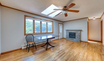 28 Farm Dr, Ashford, CT 06278