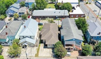 17 E 33rd St, Savannah, GA 31401