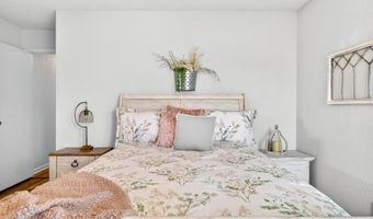 8138 Maple Stream Blvd, Indianapolis, IN 46217