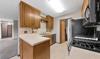 5214 148th St W, Apple Valley, MN 55124