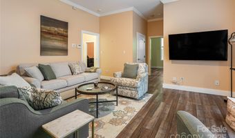 47 Timberwood Dr, Asheville, NC 28806