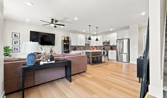 2305 SW Parkway Ln, Ankeny, IA 50023