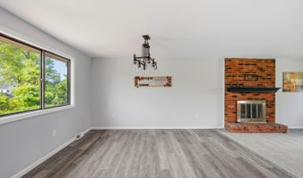 3647 E Galbraith Rd, Amberley, OH 45236