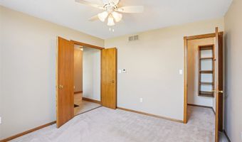 1046 8th St SE, Altoona, IA 50009