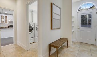 1615 S OAKLAND St, Arlington, VA 22204