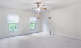 10604 MAPLECREST Ln, Potomac, MD 20854