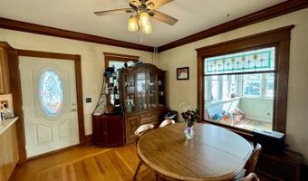 802 7th St, Britton, SD 57430