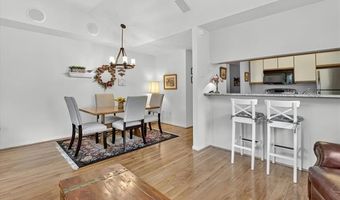 1673 Weatherstone Dr, Ann Arbor, MI 48108