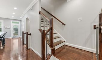 1133 S LINCOLN St, Arlington, VA 22204