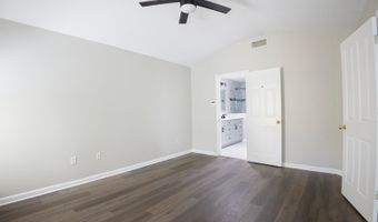 1524 LINKSIDE Dr, Atlantic Beach, FL 32233