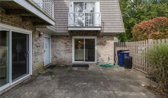 19 Caddy Rock Rd D, North Kingstown, RI 02852