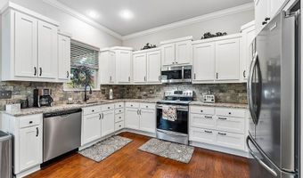 79 Ingleborough Dr, Bella Vista, AR 72715