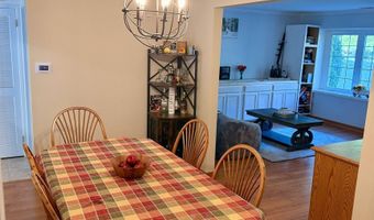7 Woodstream Dr, Atco, NJ 08004