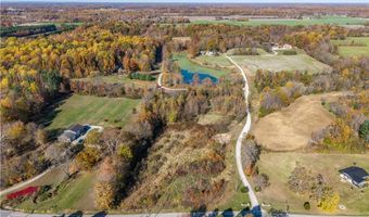 329 E Cutshall Rd, Austin, IN 47102