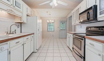 101 BERMUDA LAKE Dr, Alabaster, AL 35007